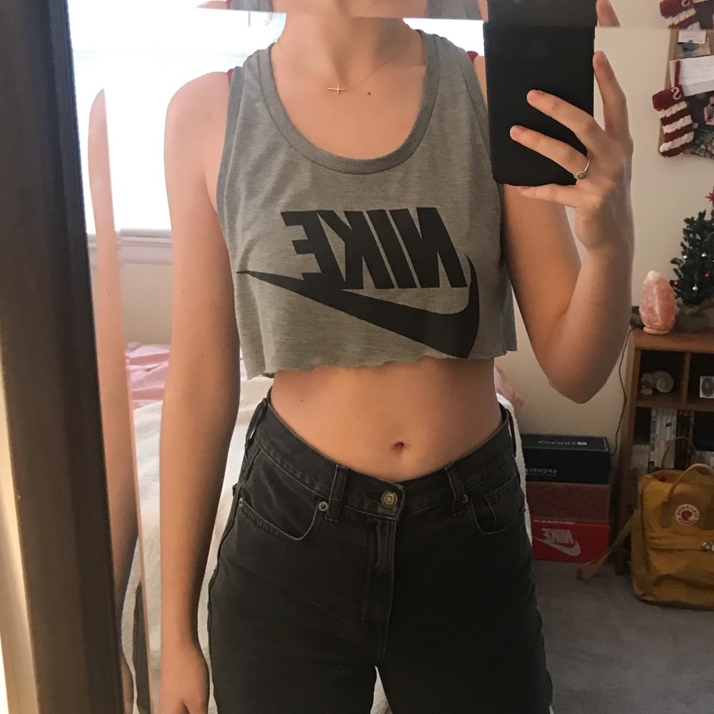 Nike Crop Top